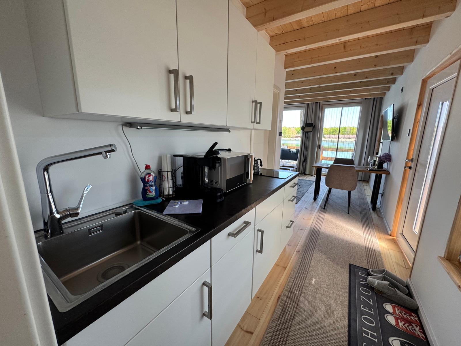 Küche / Eingangsbereich